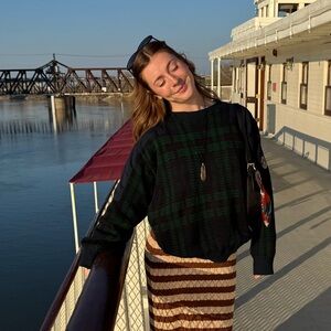 Meet your Posher, Cara